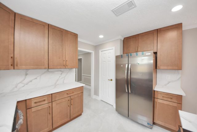 15538 Torry Pines Road, Houston, TX 77062