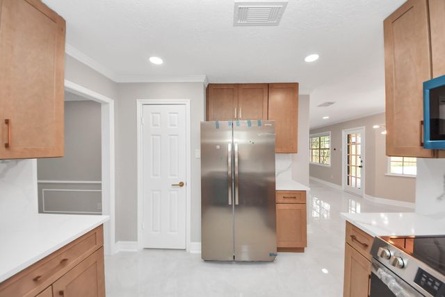 15538 Torry Pines Road, Houston, TX 77062