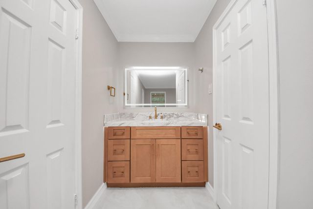 15538 Torry Pines Road, Houston, TX 77062