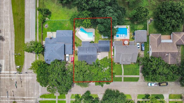 15538 Torry Pines Road, Houston, TX 77062