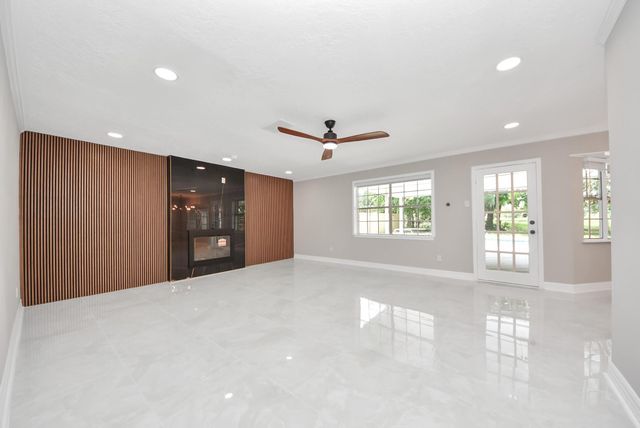 15538 Torry Pines Road, Houston, TX 77062