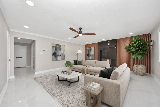 15538 Torry Pines Road, Houston, TX 77062