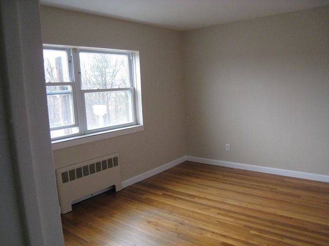 111 Chelmsford Street 11, Chelmsford, MA 01824