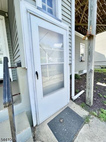 16 Jackson Ave, North Plainfield Boro, NJ 07060