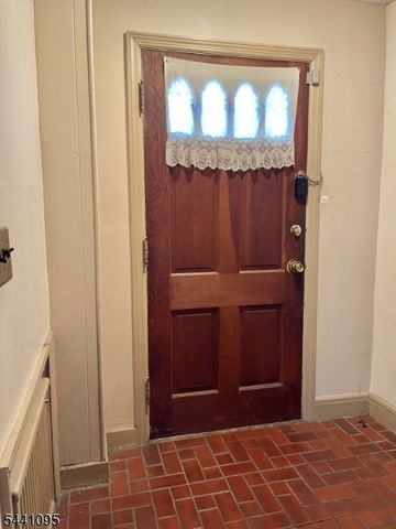 16 Jackson Ave, North Plainfield Boro, NJ 07060
