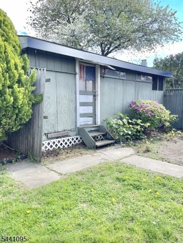16 Jackson Ave, North Plainfield Boro, NJ 07060