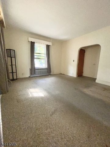 16 Jackson Ave, North Plainfield Boro, NJ 07060