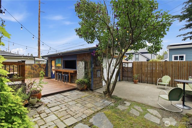 1515 N Anderson Street, Tacoma, WA 98406