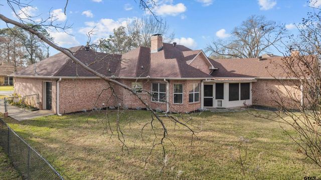 154 Fairway Dr., Bullard, TX 75757