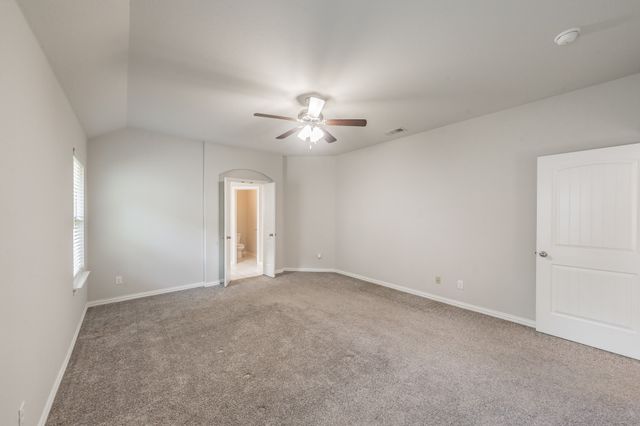 1113 Vintage Avenue, Gainesville, TX 76240