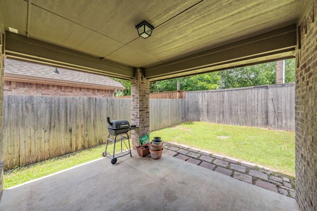 1113 Vintage Avenue, Gainesville, TX 76240