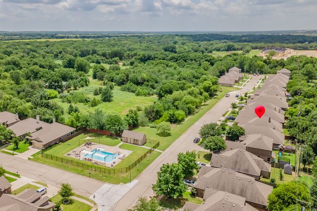 1113 Vintage Avenue, Gainesville, TX 76240