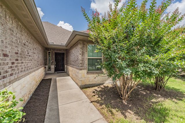 1113 Vintage Avenue, Gainesville, TX 76240