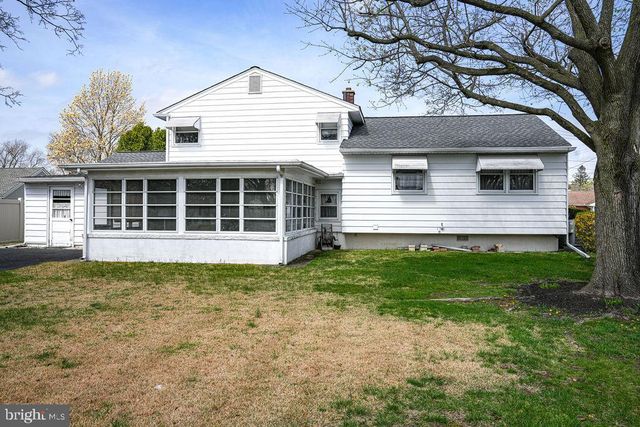 1187 FRANCINE DR, Vineland, NJ 08360