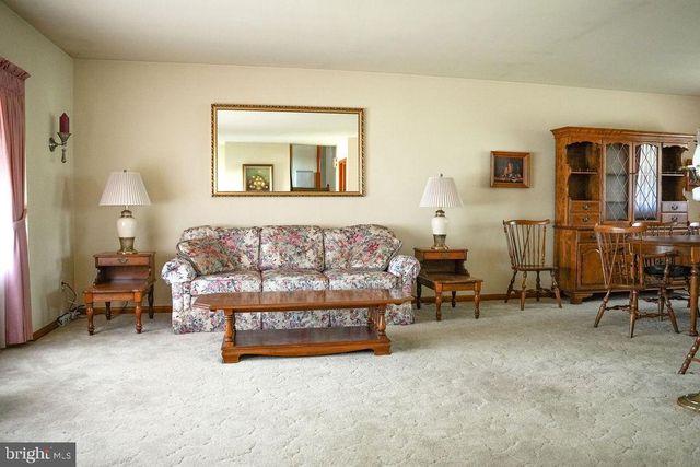 1187 FRANCINE DR, Vineland, NJ 08360