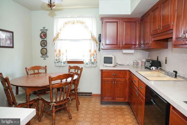 1187 FRANCINE DR, Vineland, NJ 08360