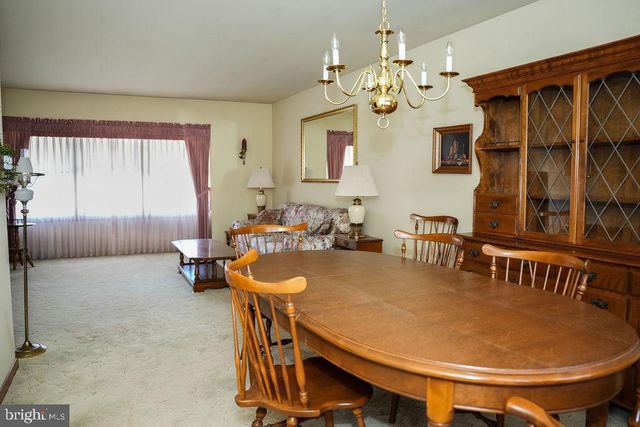 1187 FRANCINE DR, Vineland, NJ 08360