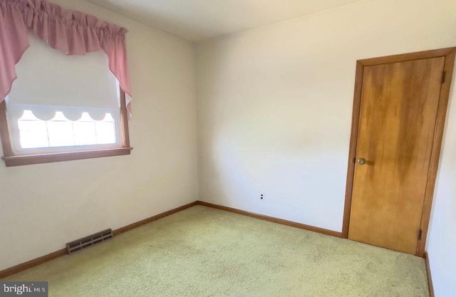 1187 FRANCINE DR, Vineland, NJ 08360