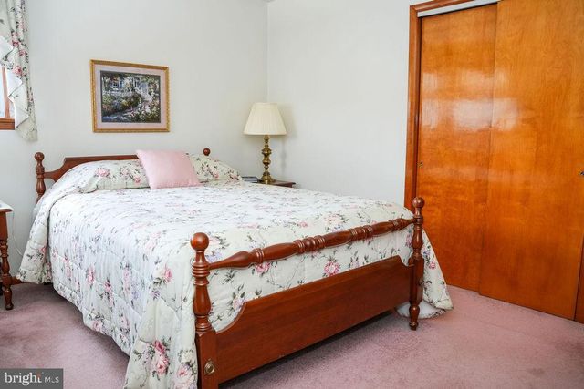 1187 FRANCINE DR, Vineland, NJ 08360