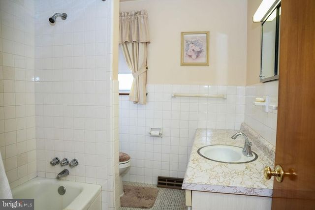 1187 FRANCINE DR, Vineland, NJ 08360