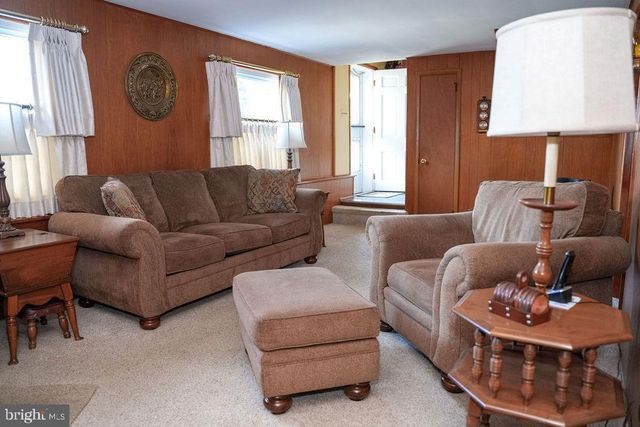 1187 FRANCINE DR, Vineland, NJ 08360