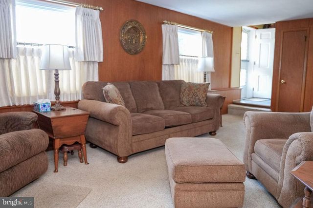 1187 FRANCINE DR, Vineland, NJ 08360
