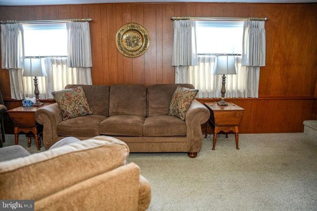 1187 FRANCINE DR, Vineland, NJ 08360