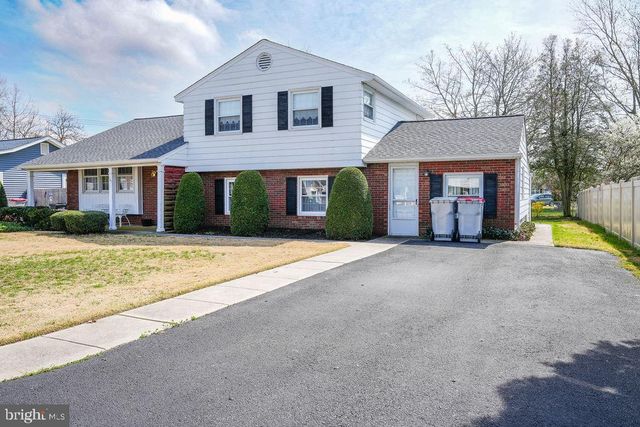 1187 FRANCINE DR, Vineland, NJ 08360