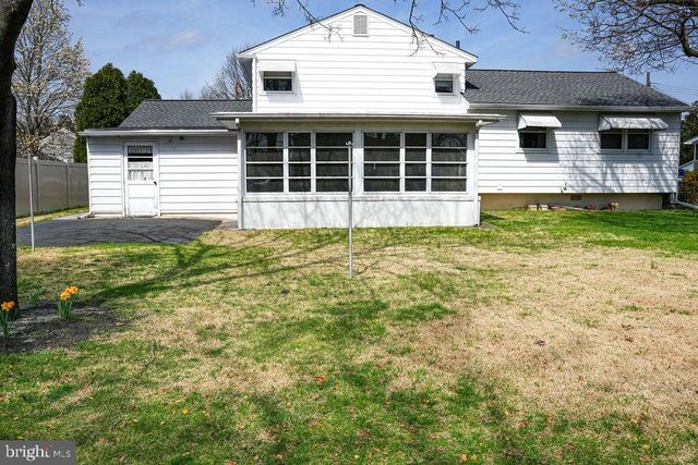 1187 FRANCINE DR, Vineland, NJ 08360