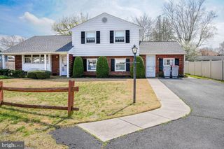 1187 FRANCINE DR, Vineland, NJ 08360