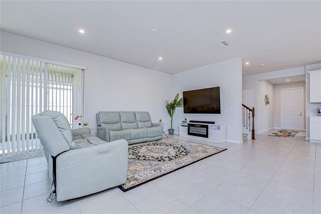 10422 GLIDING EAGLE WAY, Land O Lakes, FL 34638