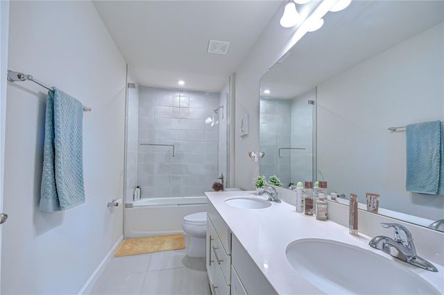 10422 GLIDING EAGLE WAY, Land O Lakes, FL 34638