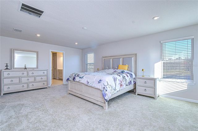 10422 GLIDING EAGLE WAY, Land O Lakes, FL 34638