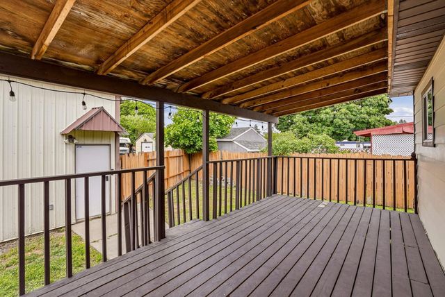 517 E Columbia Ave, Spokane, WA 99208