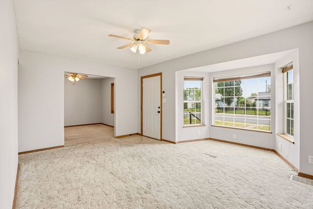 517 E Columbia Ave, Spokane, WA 99208