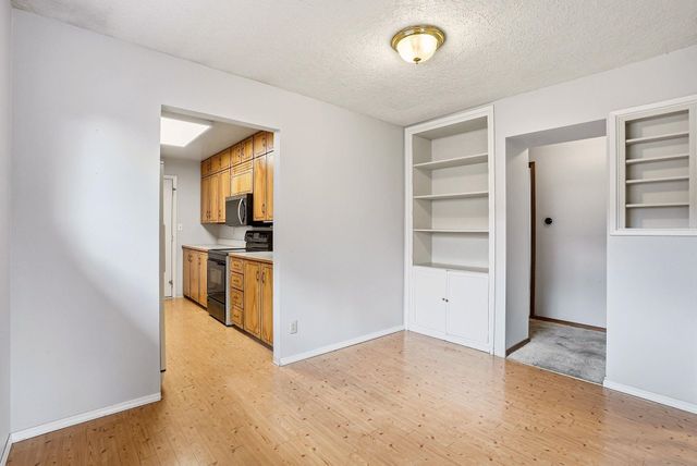 517 E Columbia Ave, Spokane, WA 99208