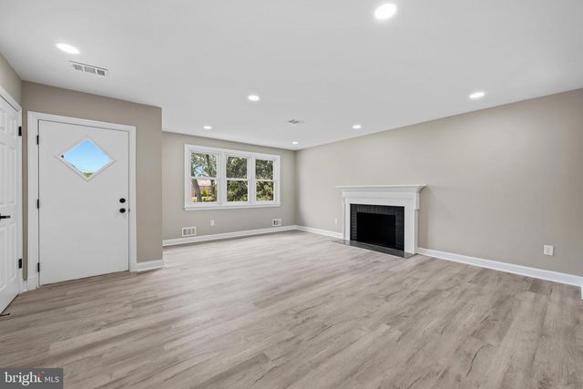 2112 GAITHER ST, Temple Hills, MD 20748