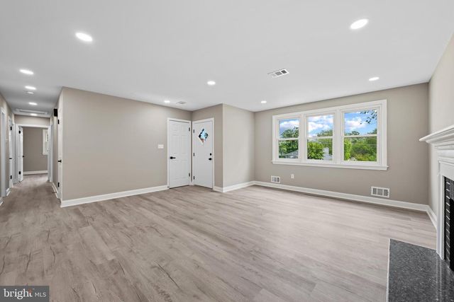2112 GAITHER ST, Temple Hills, MD 20748