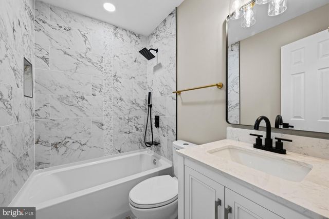 2112 GAITHER ST, Temple Hills, MD 20748