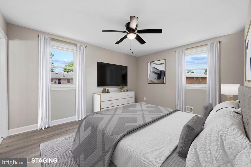 Image 19 of property listing at 2112 GAITHER ST, Temple Hills, MD 20748