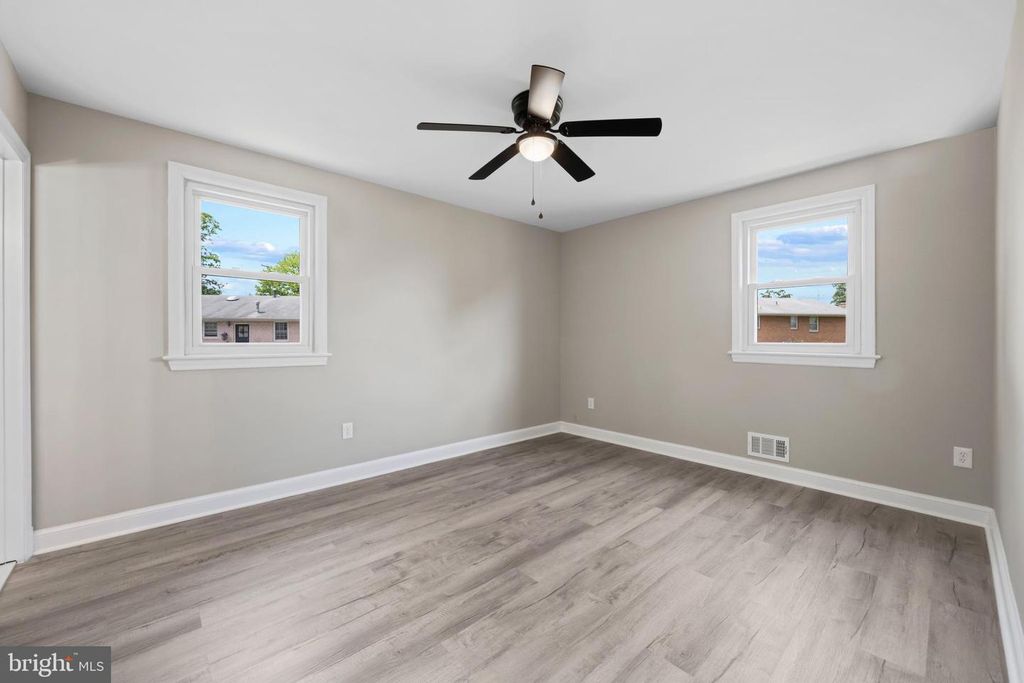 Image 20 of property listing at 2112 GAITHER ST, Temple Hills, MD 20748