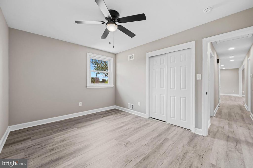 Image 22 of property listing at 2112 GAITHER ST, Temple Hills, MD 20748