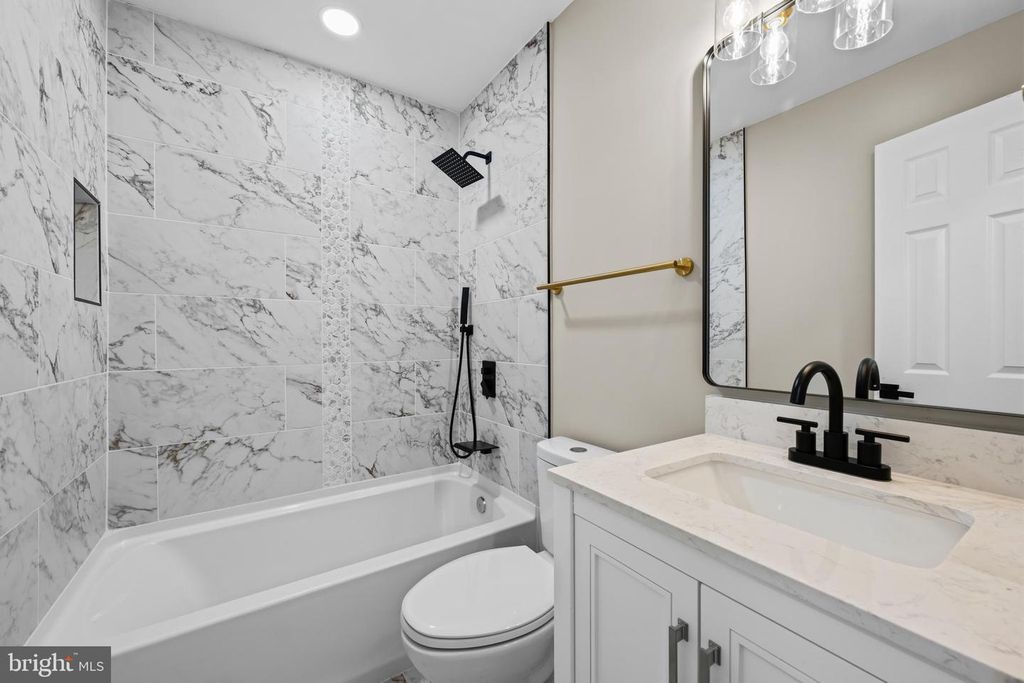 Image 24 of property listing at 2112 GAITHER ST, Temple Hills, MD 20748