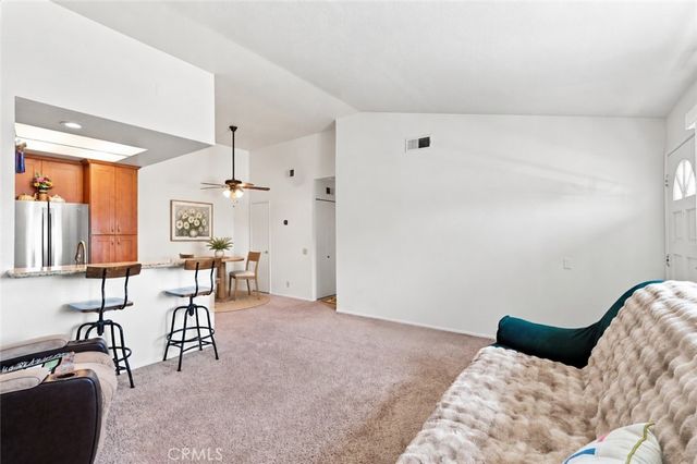 187 Huntington, Irvine, CA 92620