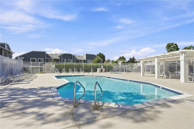 187 Huntington, Irvine, CA 92620