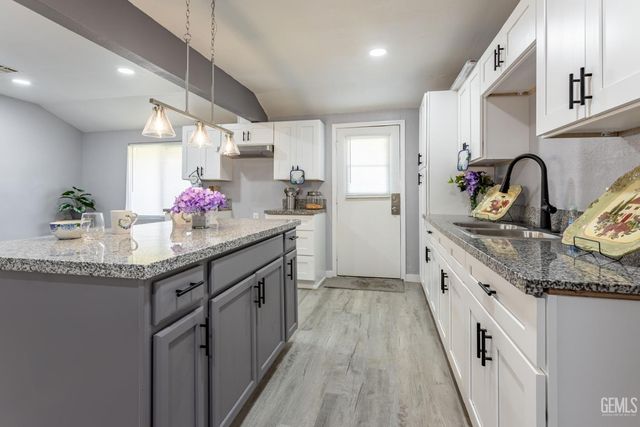 3308 Hale Street, Bakersfield, CA 93307