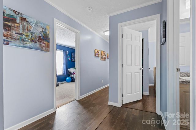 288 Howard Norton Drive, Hiddenite, NC 28636