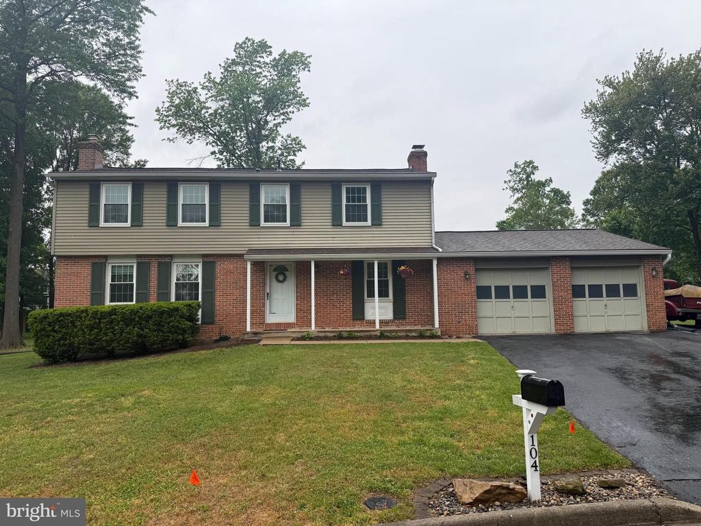 104 DEERWOOD CT, Sterling, VA 20164