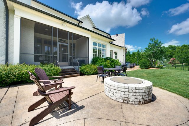 401 Belle Glen Ln, Brentwood, TN 37027