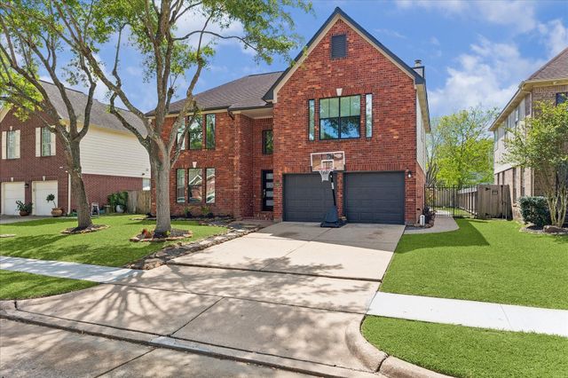 7022 Red Coral Drive, Pasadena, TX 77505